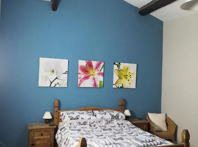 L'apartement Deluxe アパート *