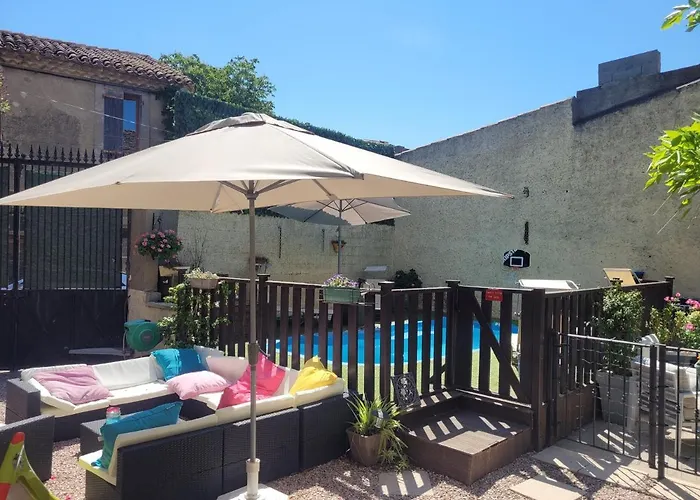 L'apartement Deluxe アパート